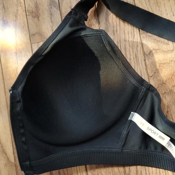 Victoria's Secret sports bra black zip front, 36D ❤️ - Picture 8 of 9